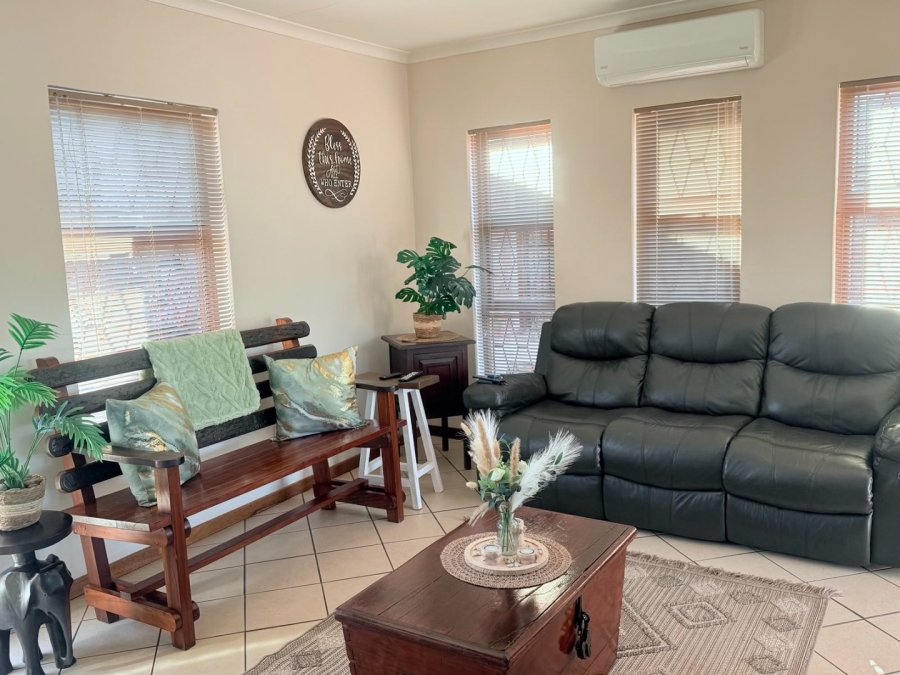 2 Bedroom Property for Sale in Windsor Park Eastern Cape